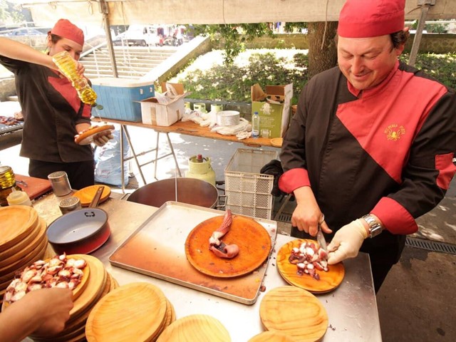 Celebra o Día da Nai cun catering especial da man de Pulpería Porta!