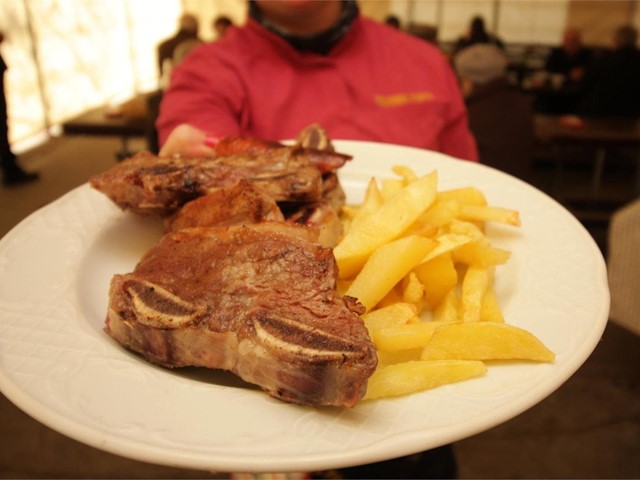 Carne a la parrilla