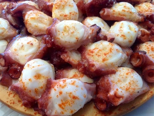 Consejos para organizar una fiesta gallega en casa con servicio de catering