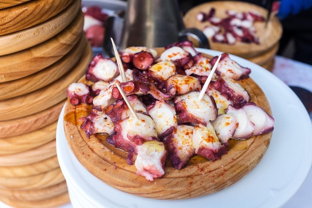 Pulpo a feira: o sabor da gastronomía galega